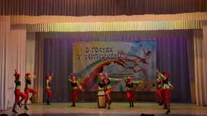 Танцевальная студия "БЛЕСК" г. Таганрог - "Гномы"