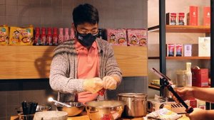 Cream Carbonara Buldak Noodles - Launching in UAE | Samyang noodles demo