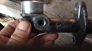 Mitsubichi RVR главный цилиндр сцепления замена