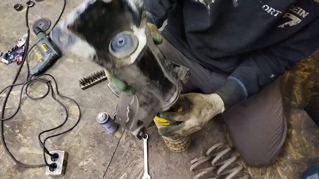 занижение  ауди 80 б4 пружины ваз -50