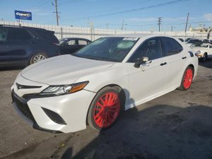 4T1B61HK1KU814586 2019 Toyota Camry Xse 2.5L