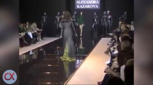 Смешные моменты моделей, которые падают на подиуме.