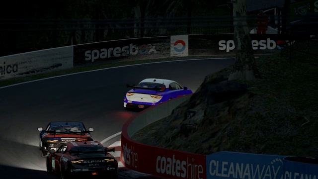 Ночная гонка на LFM. Трассе Mount Panorama. смотреть онлайн