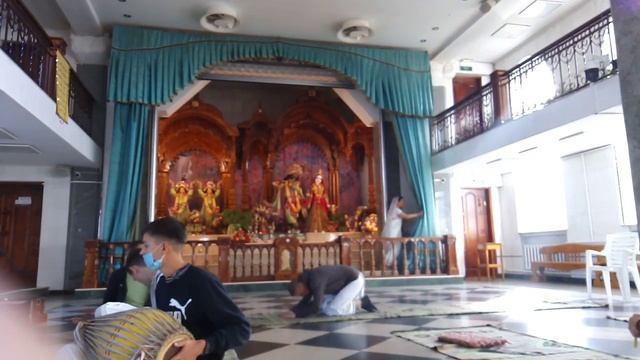 Открытие алтаря, храм Харе Кришна в г. Киев, 18.10.2020 г. смотреть онлайн