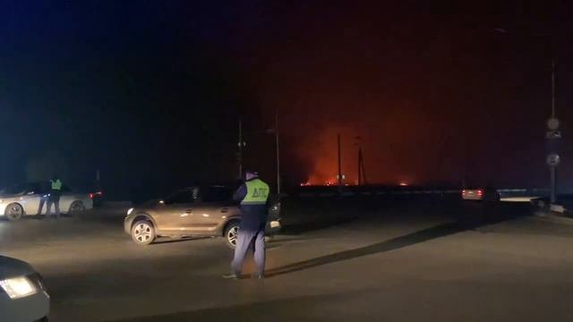 Сотрудники зауральской полиции обеспечивают охрану общественного порядка в местах пожаров