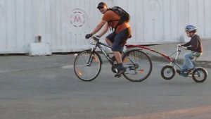 Прицеп для детского велосипеда