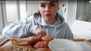 Мукбанг чебуреки и беляши | Под ваши истории #мукбанг #фудблогер