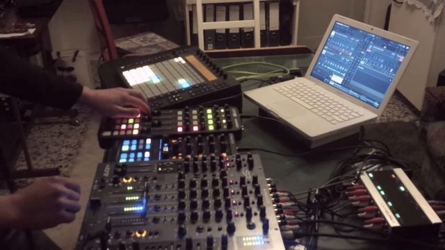 Minimal / Minimal Techno Mix - Xone 92, Ableton Push, Xone K2, Kontrol X1, Audio 10 смотреть онлайн