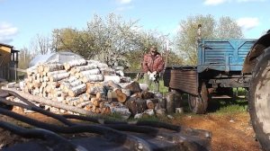 Забуксовали с дровами на мтз-80.