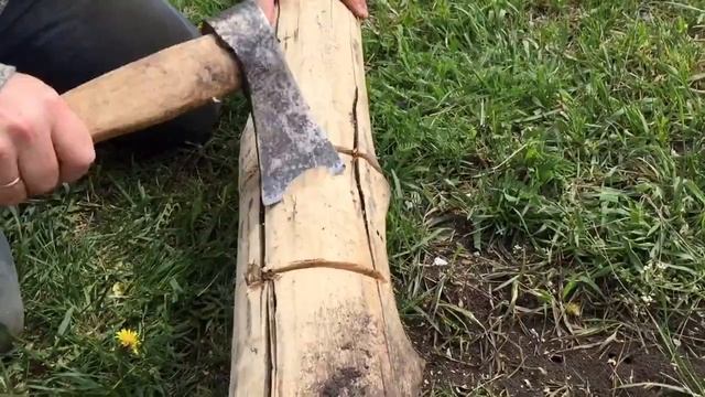 Строительство детской площадки своими руками из старых бревен с минимальными вло.mp4