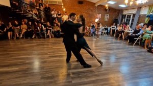 Максим Урбанович и Екатерина Хлызова, выступление на милонге Sentimental, Москва, 8 июня 2023 г.