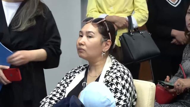 Аким столицы Алтай Кульгинов встретился с жителями района "Сарыарка" смотреть онлайн