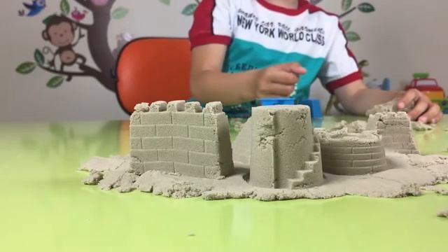 Кинетический песок, строим замок для принцессы! - Kinetic sand, build a castle for a princess! смотреть онлайн