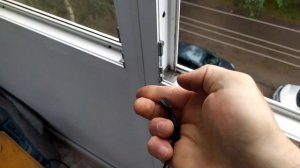 Замена уплотнителя на ПВХ окне.
