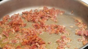 Паста с ветчиной и помидорами