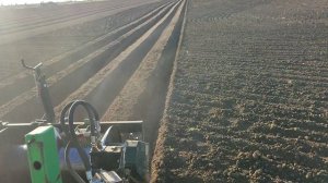 Спутник 4.0 chcnav режет грядки под морковь 3м  4 ряда фреза коланг