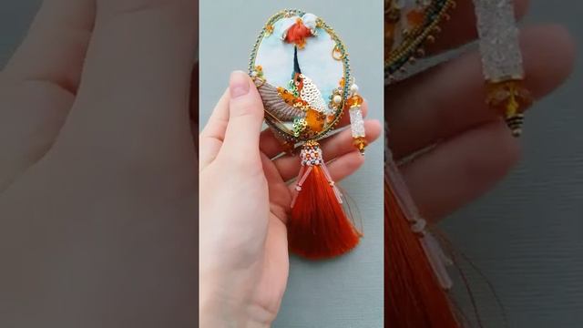 Броши ручной работы мастерской Croisebirds