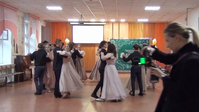 Пушкинский бал. Вальс - 10 класс смотреть онлайн