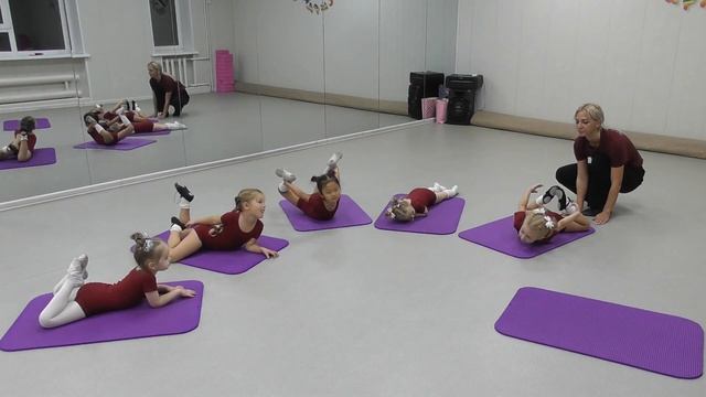 Открытый урок. Группа Бриллиантики. Образцовая Студия танцевального искусства "Мира" Октябрь 2023 г смотреть онлайн