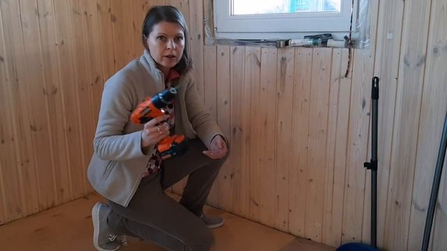 Укладка фанеры под линолеум. Продолжение. Дом. Экскурсия по участку. Открытие сезона 2020. смотреть онлайн