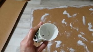 Приклеиваю пробку на стену ??