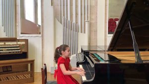 И.С. Бах, Й. Гайдн, К. Черни. Буюкян Елизавета. 10 лет.