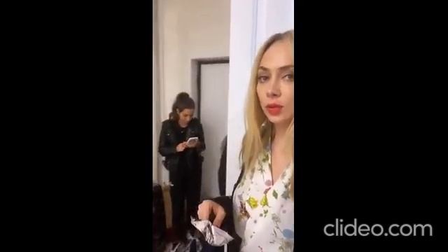 Настасья Самбурская в образе блондинки смотреть онлайн