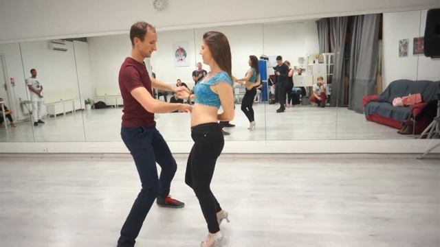 Ludo & Elsa [? Into You] Bachata Sensual смотреть онлайн