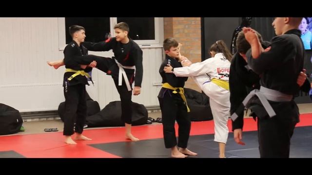 Спортивний клуб "Борець" смотреть онлайн