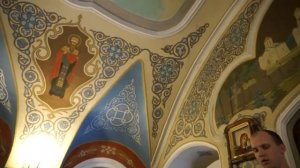 Аксион естин - "Достойно есть" византийским распевом.