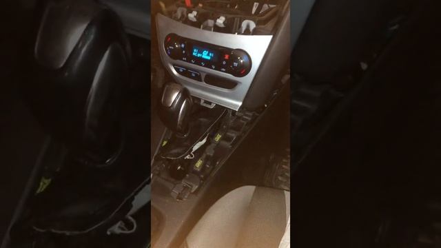 Ford focus 3 оклейка салонного пластика черный глянец