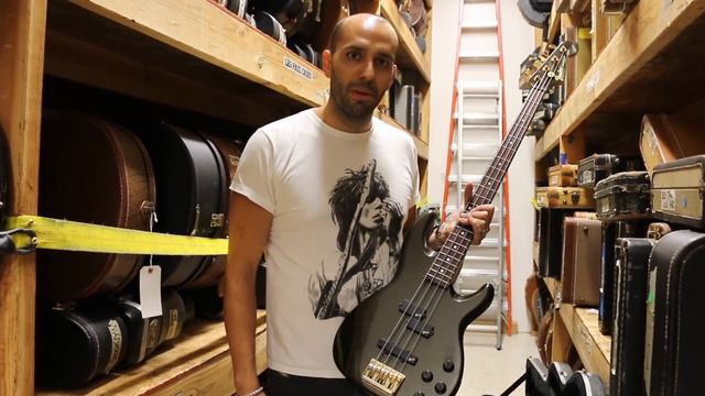Guitar of the Day: 1993 Fender Precision Bass Lyte | Norman's Rare Guitars смотреть онлайн