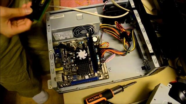 HTPC Mini-ITX Build смотреть онлайн