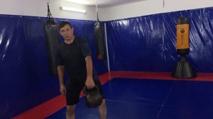 УПРАЖНЕНИЯ С ГИРЕЙ ДЛЯ НАЧИНАЮЩИХ | Спортовед