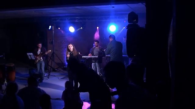 Дети из глубинки (Псковская область Печоры) белые розы.Настя казакова. смотреть онлайн