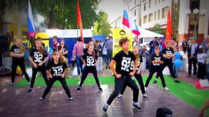 Дети танцуют хип-хоп