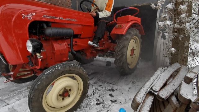 Porsche Diesel Junior 108 KH schwerer Kaltstart bei - 5°C, heavy cold start смотреть онлайн