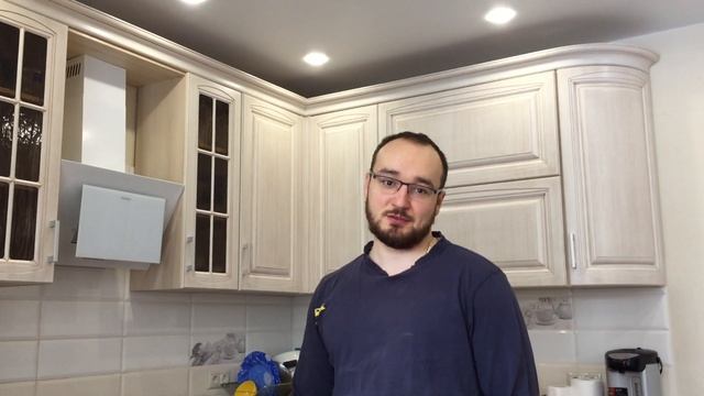 Отзыв Василия о натяжных потолках на кухне | Mandarinpotolki.ru смотреть онлайн