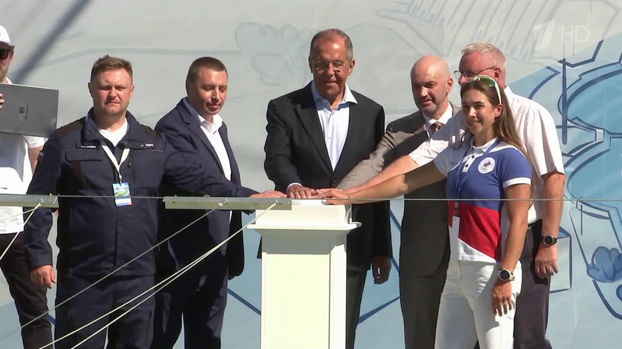 Сергей Лавров принял участие в церемонии открытия комплекса для гребного слалома