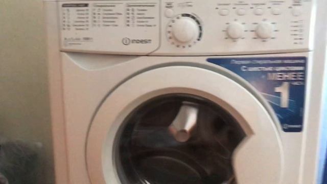 Стиральная машина узкая Indesit EWUC 4105 смотреть онлайн
