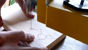 Как сделать деревянную игрушку / How to make a wooden toy.