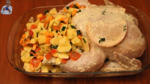 Курочка с АПЕЛЬСИНАМИ,салат КРАСНЫЙ,напиток ВИТАМИННЫЙ.