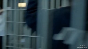 Бесстыжие Карл Галлагер (белый ) выходит из тюрьмы