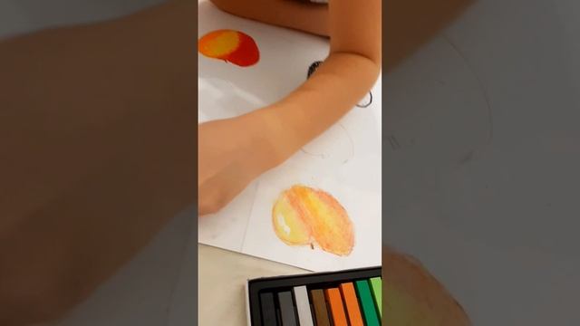Рисование в группе школьников,графика.