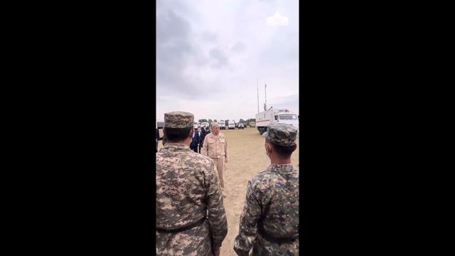 Глава государства встретился с личным составом подразделений министерства по ЧС смотреть онлайн