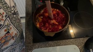 Как приготовить самый вкусный борщ с салом и чесноком!#жизньвмаленькомгороде #борщ