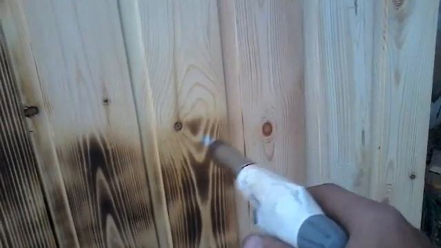 ОБЖИГ ЕВРОВАГОНКИ/Обработка дерева по старину! Браширование древесины.