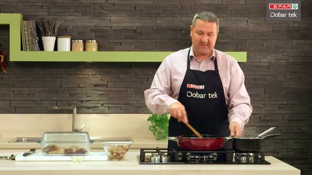 Piletina u crnom vinu (coq au vin) смотреть онлайн