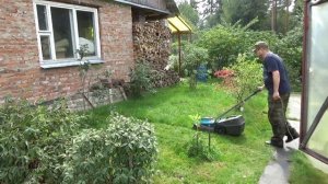 Как я люблю свою электрогазонокосилку Гардена 1100_32 !!! __ Gardena electric lawnmower 1100_32