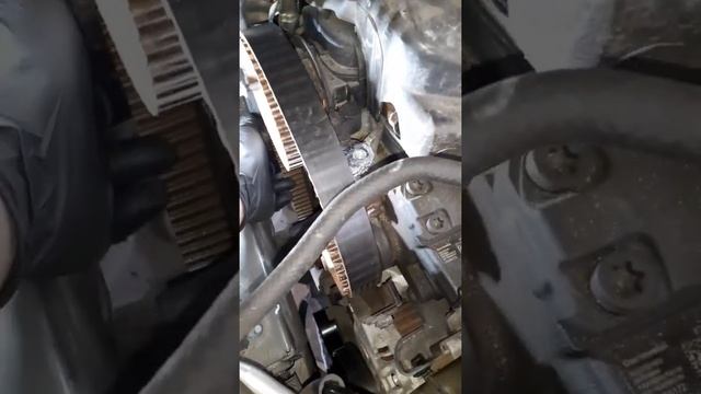 Remplacement kit de distribution Renault Scenic 3 moteur Dci 1.5 ??⚙ смотреть онлайн